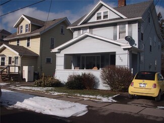 135 W Filbert St, East Rochester, NY 14445