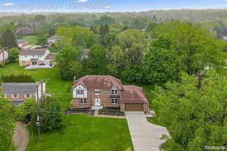 4766 Quarton Rd, Bloomfield Hills, MI 48302