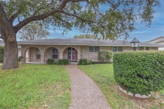 6235 Boca Raton Dr, Corpus Christi, TX 78413
