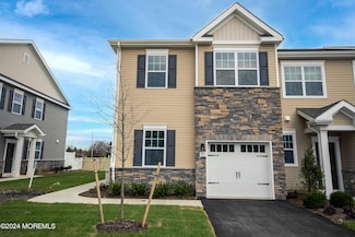 70 Chapel Ln, Wall Township, NJ 07753
