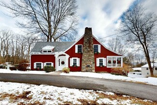 32 Spring Rd, Schenectady, NY 12302