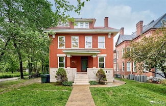 5062 Waterman Blvd, St. Louis, MO 63108