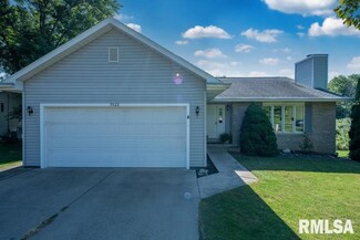 5022 S Lake Camelot Dr, Mapleton, IL 61547