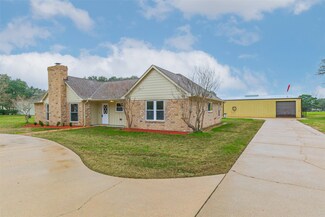 28 E Kitty Hawk St, Richmond, TX 77406