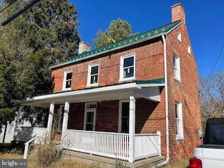960 W Washington St, Harpers Ferry, WV 25425