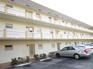 5111 W Oakland Park Blvd Unit 305, Lauderdale Lakes, FL 33313