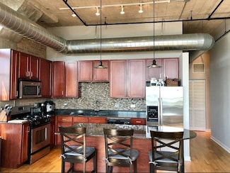 3963 W Belmont Ave Unit 508, Chicago, IL 60618