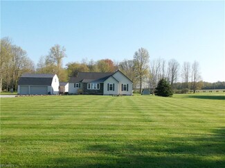 892 Mahoning Columbiana Co Line Rd, Columbiana, OH 44408