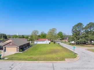 1340 E Grayson, Sapulpa, OK 74066