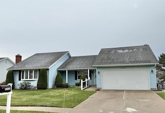 2537 Pepper Tree Dr, Erie, PA 16510