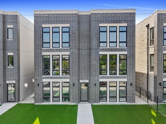 2533 W Congress Pkwy Unit 1E, Chicago, IL 60612