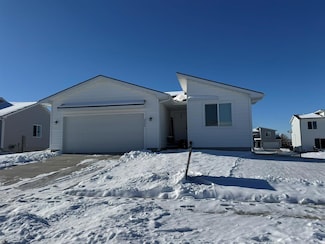 3504 Wolf Creek Rd SW, Bondurant, IA 50035