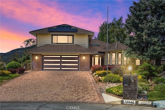 13046 Oak Crest Dr, Yucaipa, CA 92399