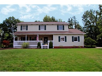 9989 Windjammer Trail, Aurora, OH 44202