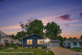 1015 Mcarthur St, Lake Odessa, MI 48849