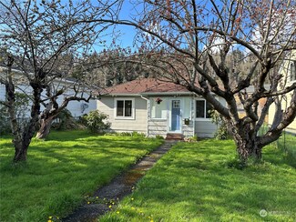 2809 Sumner Ave, Hoquiam, WA 98550