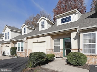 37 Stuart Dr, Norristown, PA 19401