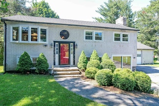 15 Craven Terrace, Derry, NH 03038