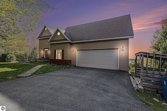 3290 Sumac Trail, Frankfort, MI 49635