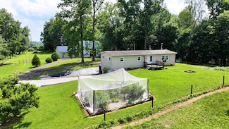 1851 Painter Rd, Fredericktown, OH 43019