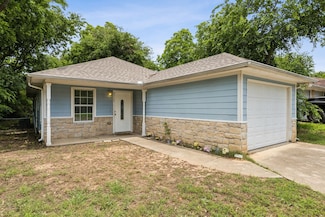 1113 E Jones St, Sherman, TX 75090