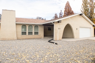 21 Amber Ave, Tremonton, UT 84337