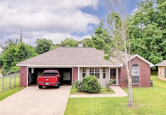 200 Manship Cir, Vicksburg, MS 39180