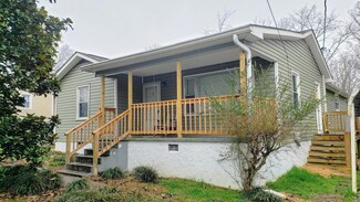 2 Polk Cir, Fort Oglethorpe, GA 30742