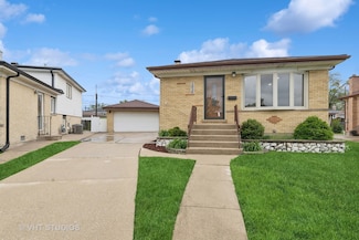 3838 Emerson Dr, Schiller Park, IL 60176