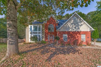 106 Kestrel Ct SW, Huntsville, AL 35824