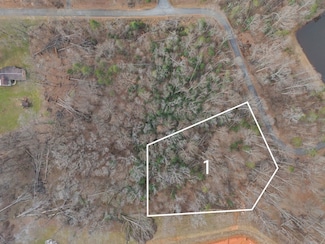 255 Bluebird Ln, Spartanburg, SC 29303