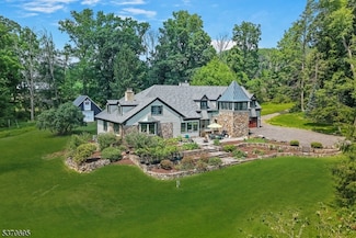 121 Stanton Mountain Rd, Lebanon, NJ 08833