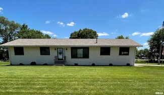 208 Carroll St, Colona, IL 61241