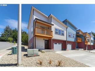 2342 Brooklyn Dr, Coos Bay, OR 97420
