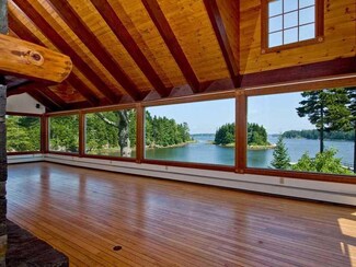 69 Joppa Rd, Southport, ME 04576