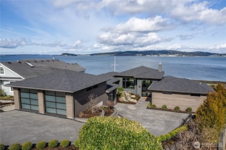 1074 Bayshore Dr, Camano Island, WA 98282