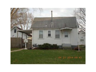 1131 K Ave NW, Cedar Rapids, IA 52405