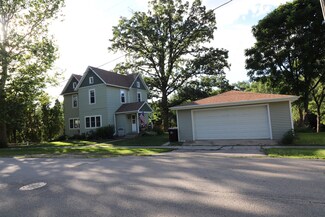 204 E 2nd St, Orangeville, IL 61060