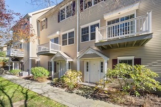 160 Glenbrook Rd Unit 6B, Stamford, CT 06902