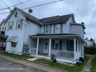 33-33 1/2 Stark St, Pittston, PA 18640