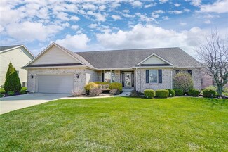 2831 Parkwood Dr, Troy, OH 45373