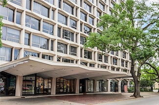 2100 St Charles Ave Unit 10E, New Orleans, LA 70130