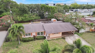 4711 N Palma Cir, West Palm Beach, FL 33415