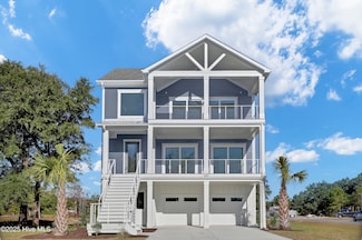 600 Salt Grass Ct, Holly Ridge, NC 28445