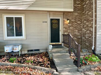 2098 La Mer Ln Unit 49, Haslett, MI 48840