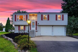 10366 Strausser St NW, Canal Fulton, OH 44614