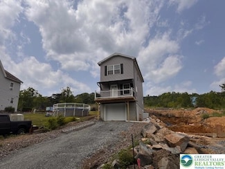 1025 Princeton Ave, Palmerton, PA 18071