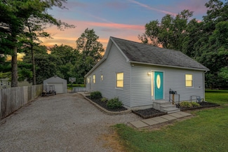 135 Pontious Ln, Circleville, OH 43113