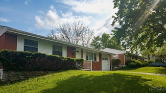883 Heatherstone Dr, Cincinnati, OH 45240