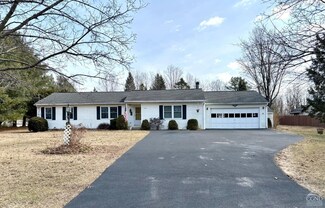 270 Maple Ln, Valatie, NY 12184
